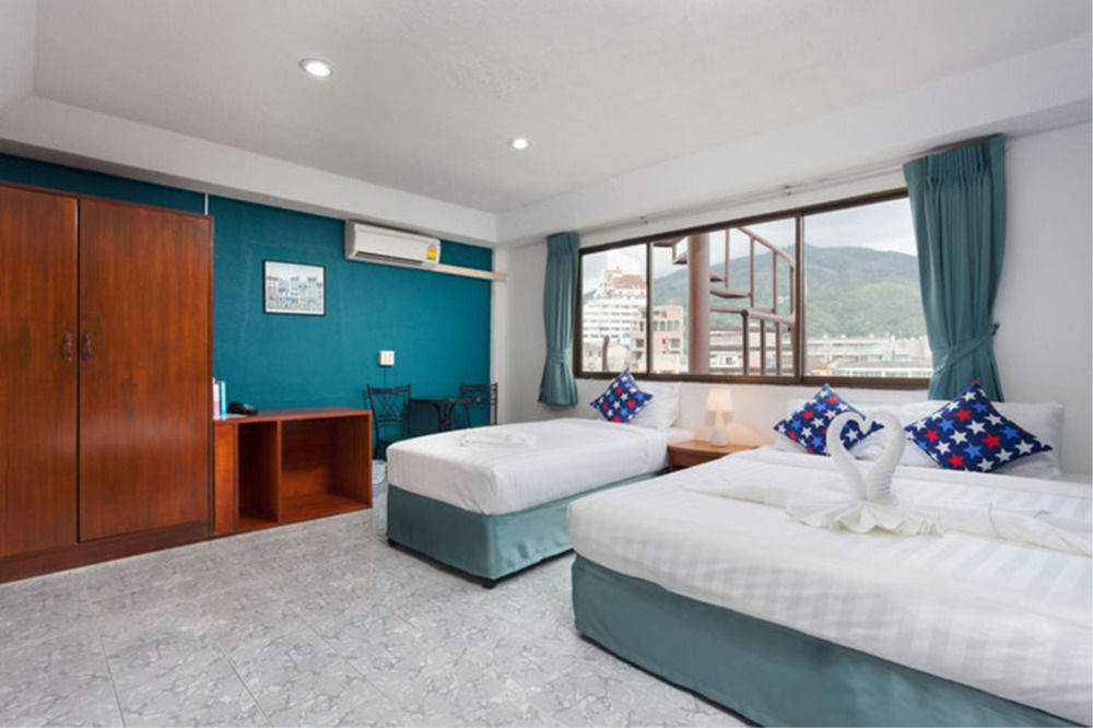 Hotel Simple Boutique Seabreeze Patong Esterno foto